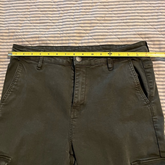 Women’s Olive Green Cargo Pants - Picture 4 of 6